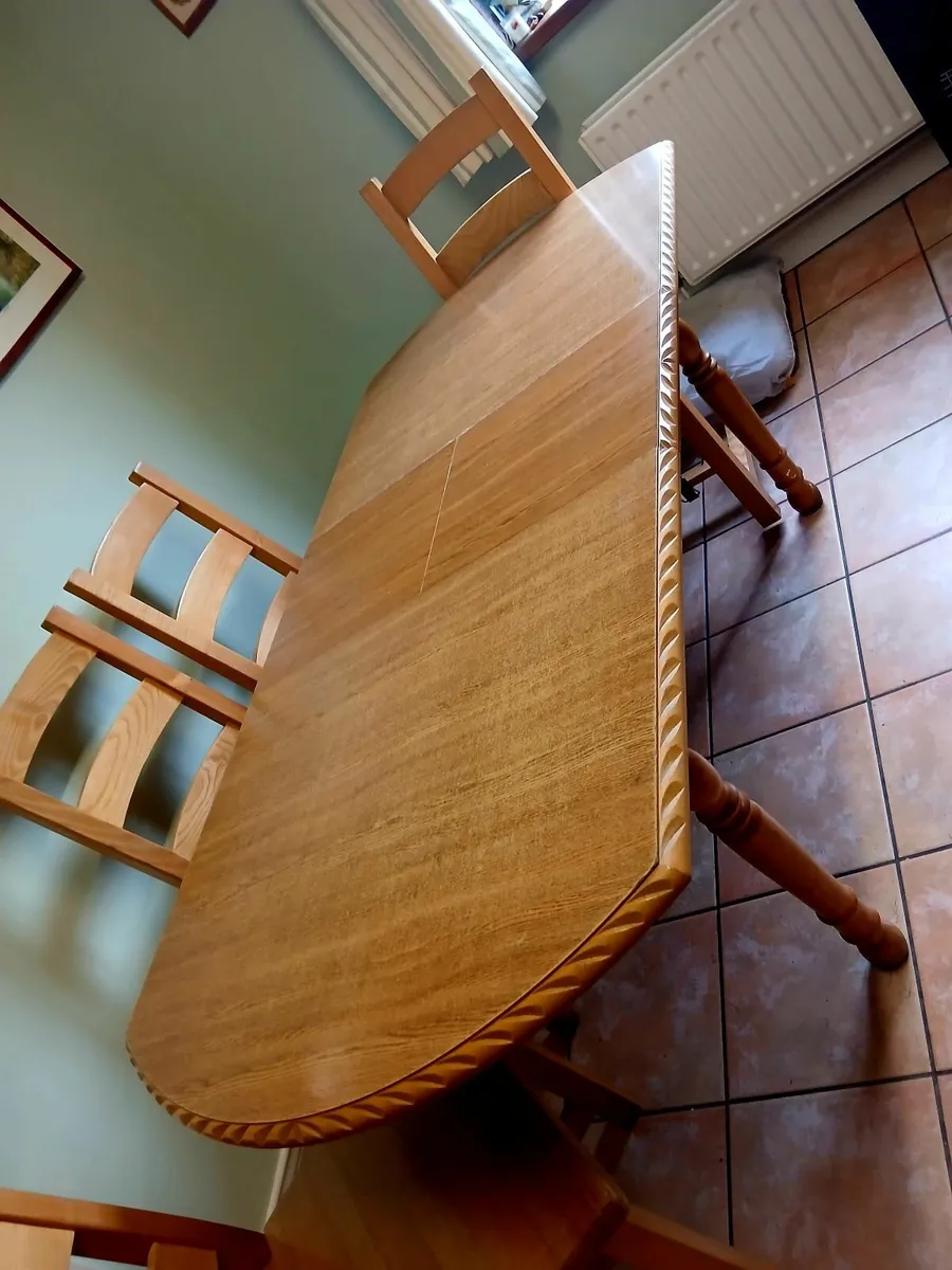 Kitchen table - Image 2