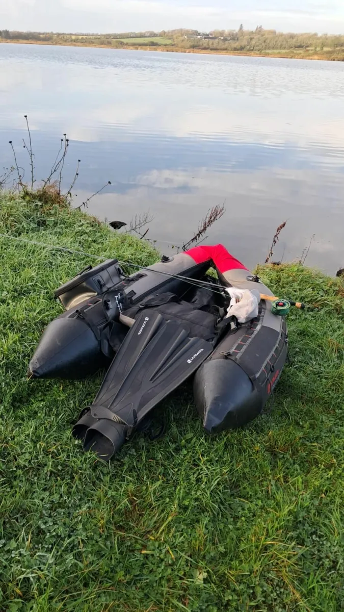 Belly boat - Image 1