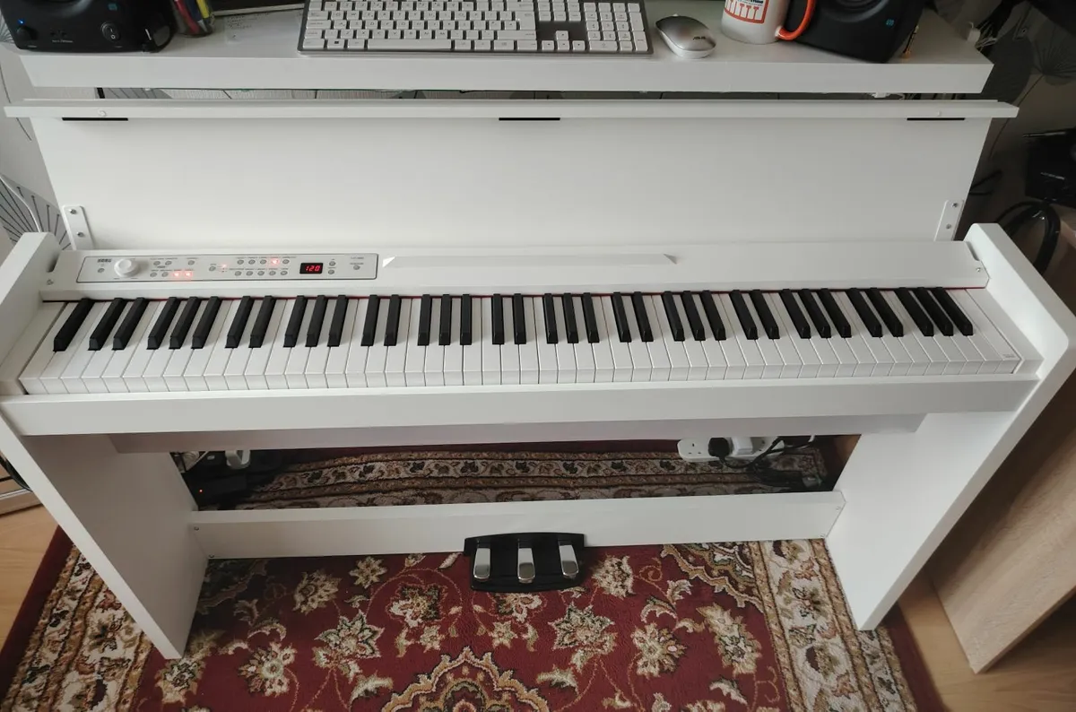 BRAND NEW Beautiful Korg LP380-U Digital Piano - Image 3