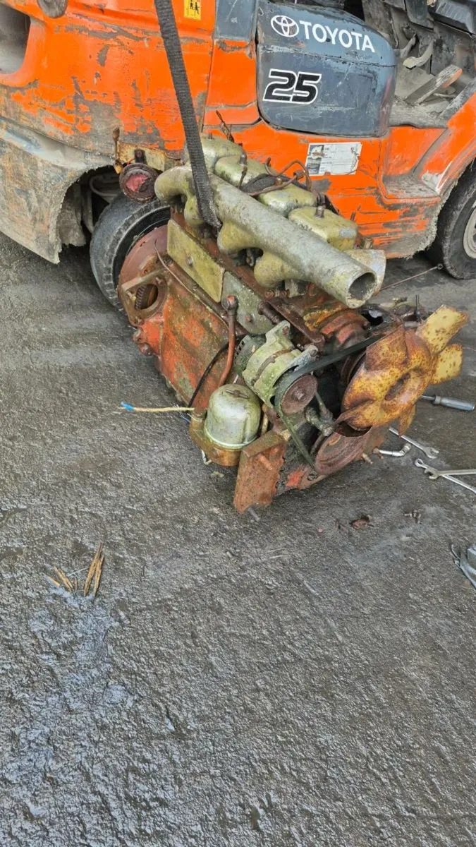* wanted*zetor UR1 engine
