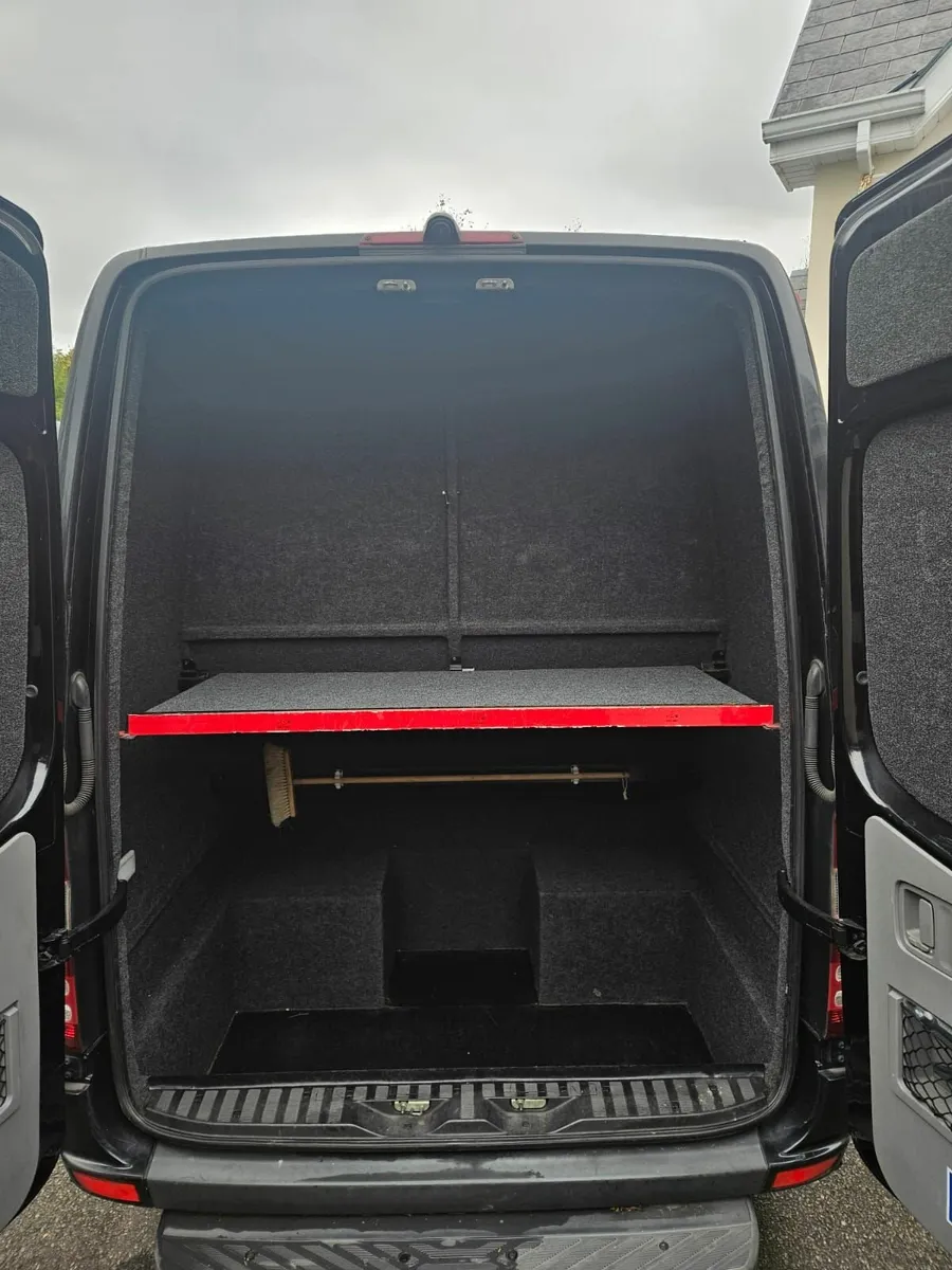 Mercedes-Benz Sprinter 2017 - Image 2