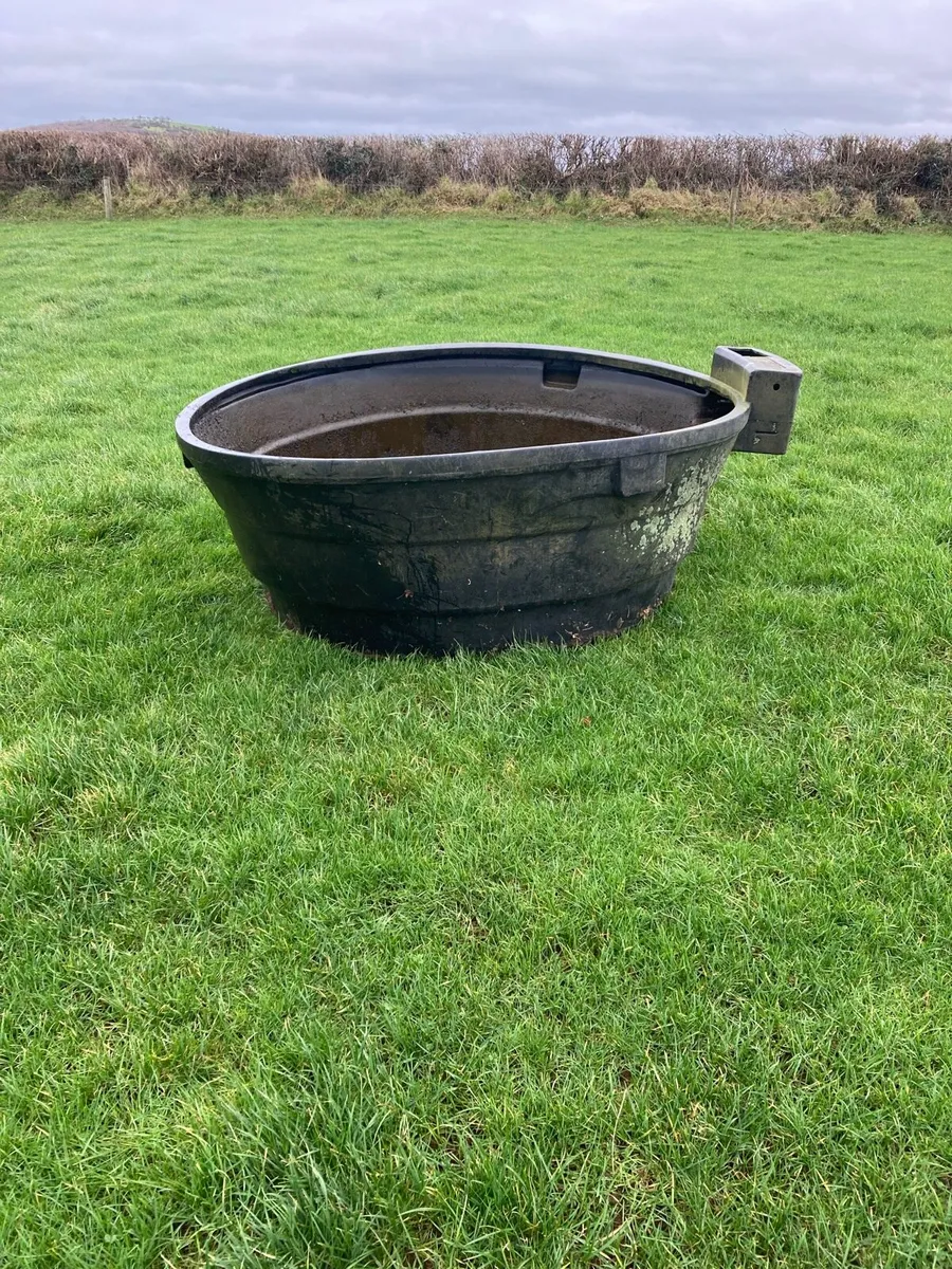 Jfc water trough - Image 1