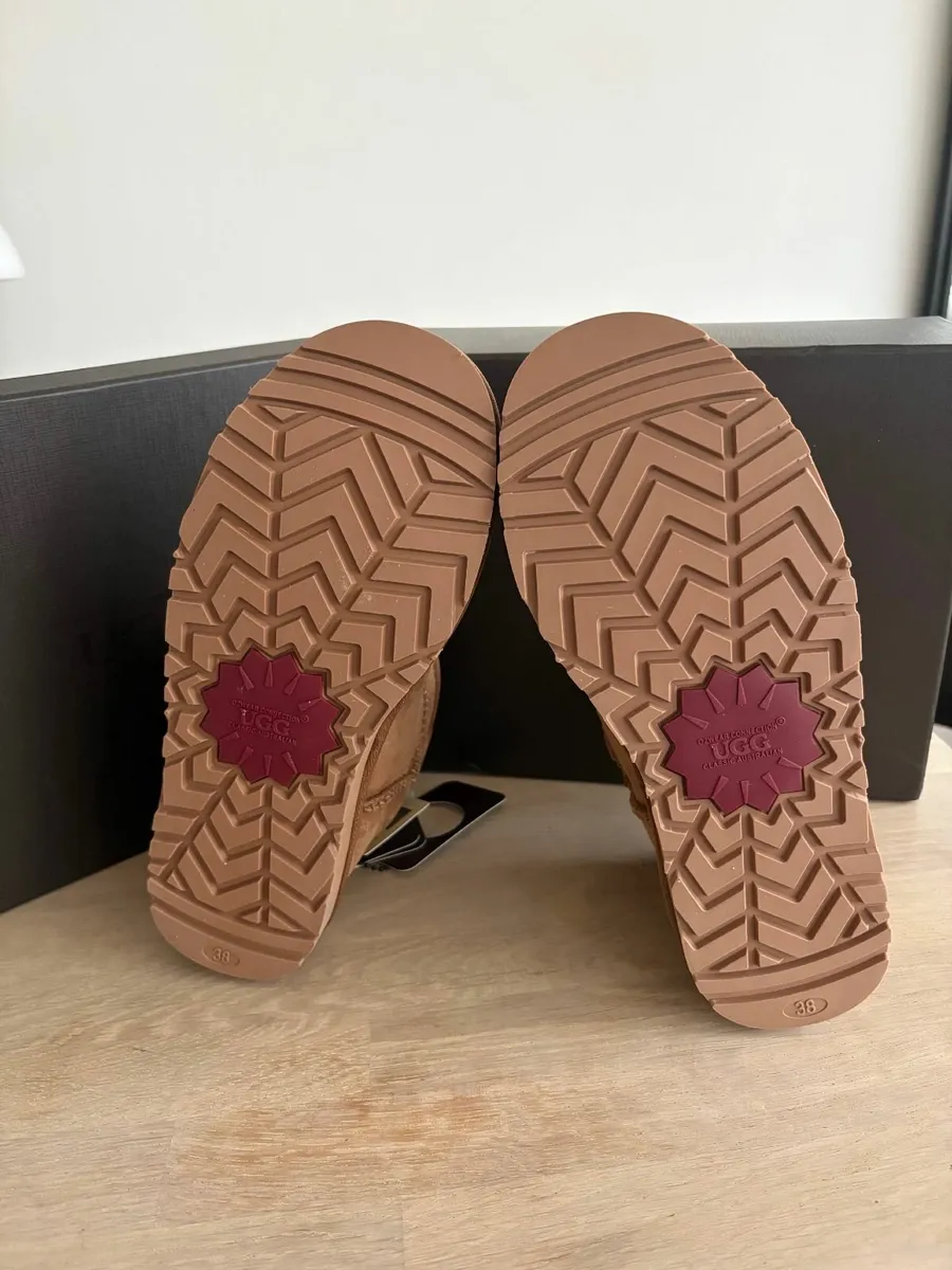 NEW Australian UGG  EU38 UltraMini Chestnut - Image 4