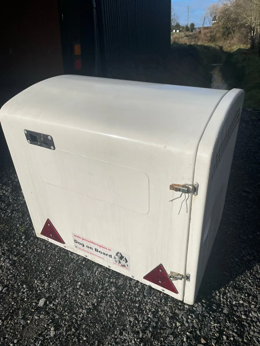 DOG TRANSPORT TOW BAR BOX - Image 1