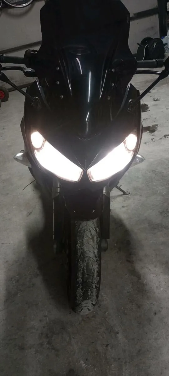 Kawasaki Z1000 sx - Image 2