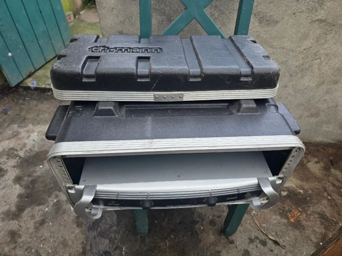 behringer I Nuke Amp - Image 1