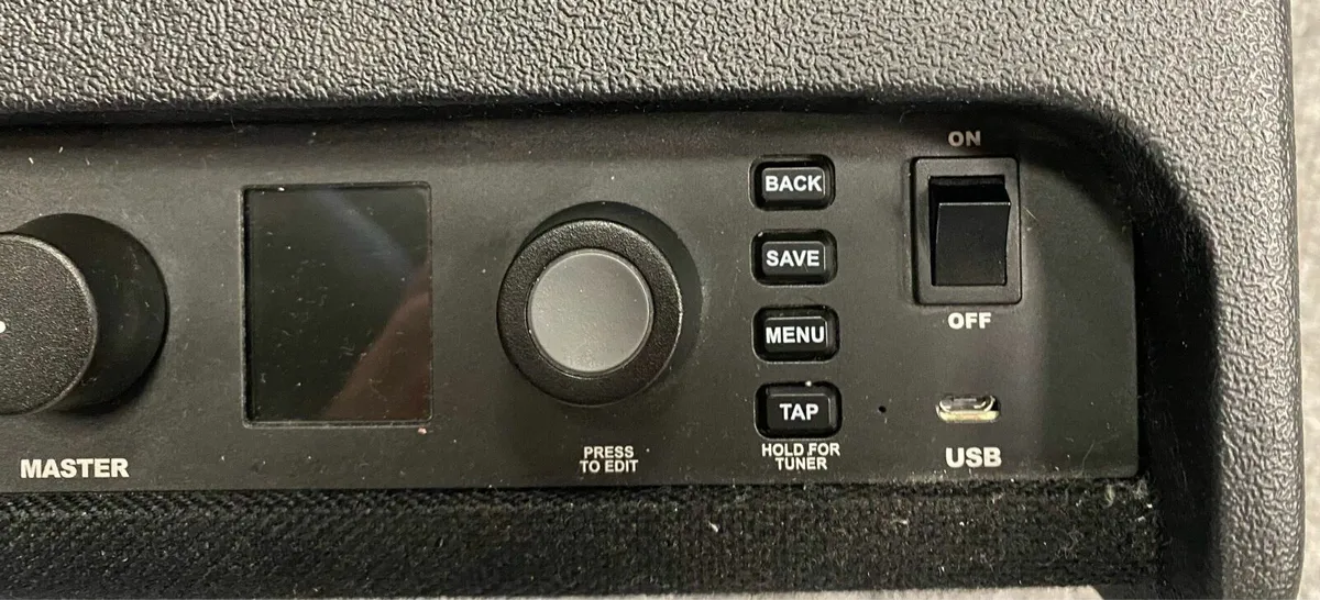 Fender Mustang LT25 Guitar Amplifier - Image 2