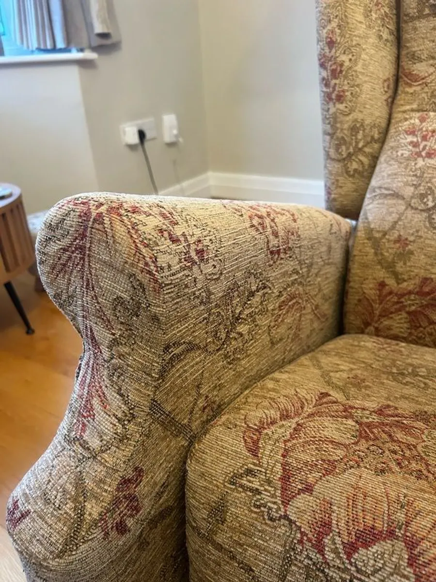 Queen Anne Recliner Armchair - Image 4