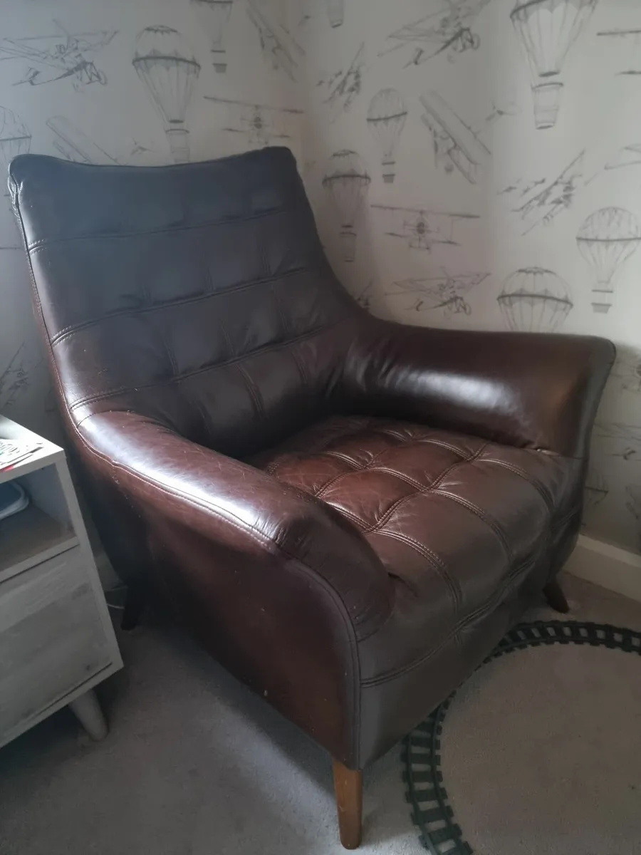 Leather armchair - Image 1