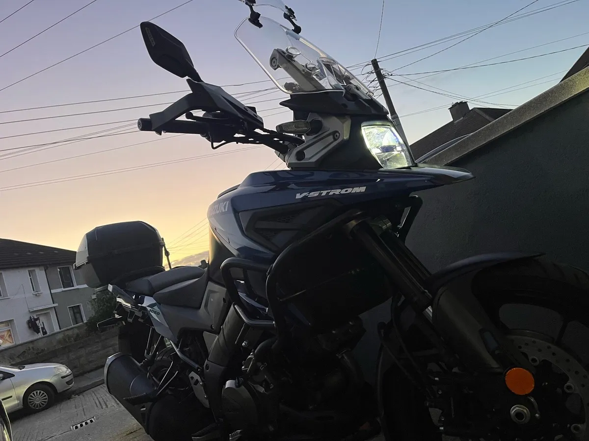 2023 V-Strom DL1050 Low Km! - Image 3