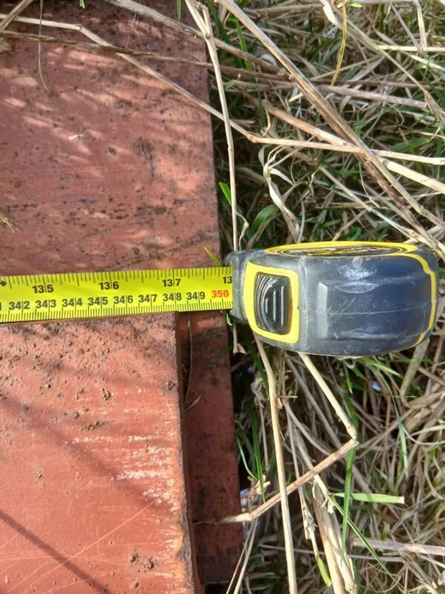 3 no.RSJ. 252 x 252 x 3500 - Image 2