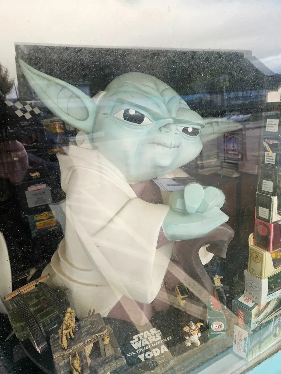 Star Wars Life Size Yoda - Image 1