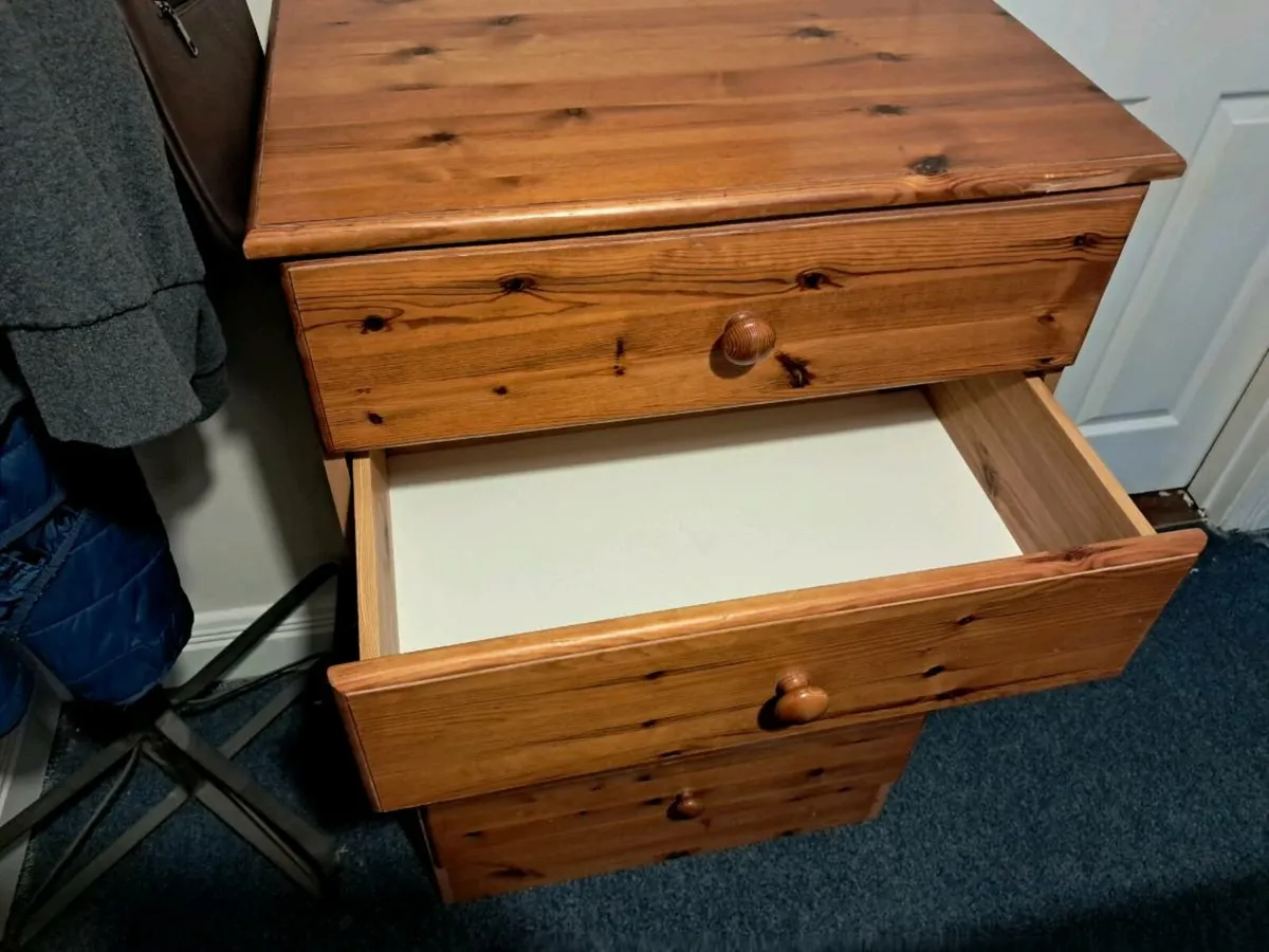 Chest of drawers - Image 2
