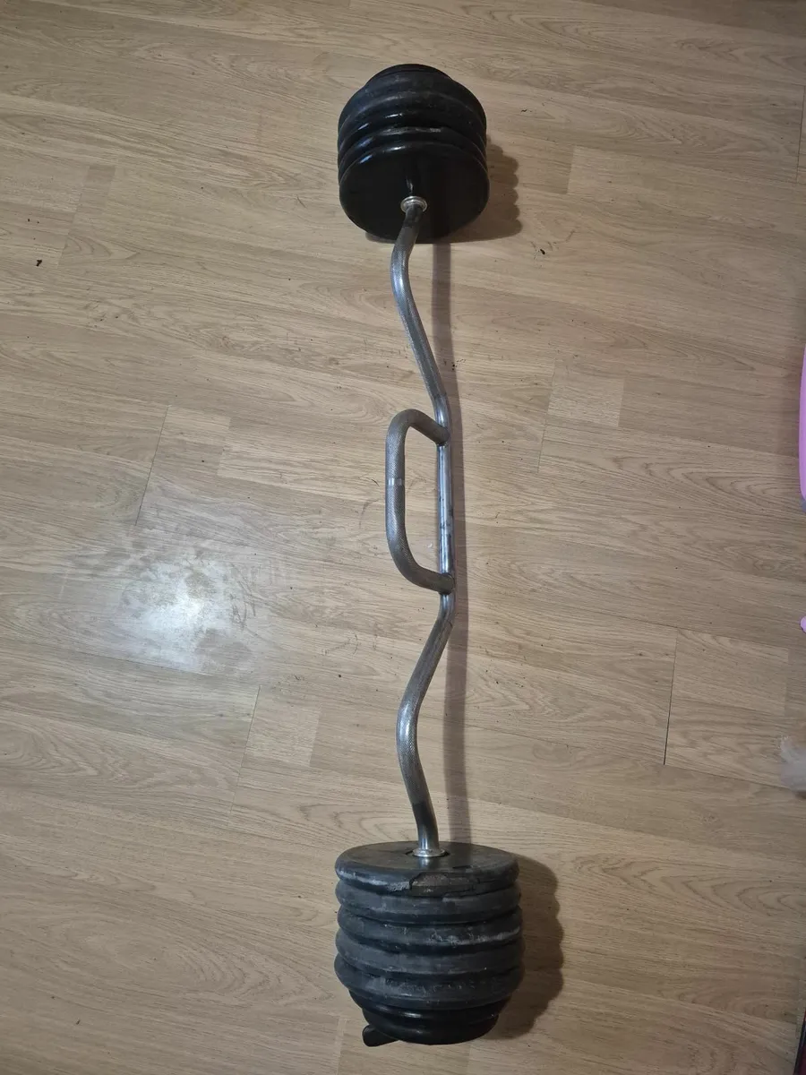 Weights plates + Bar - Image 1