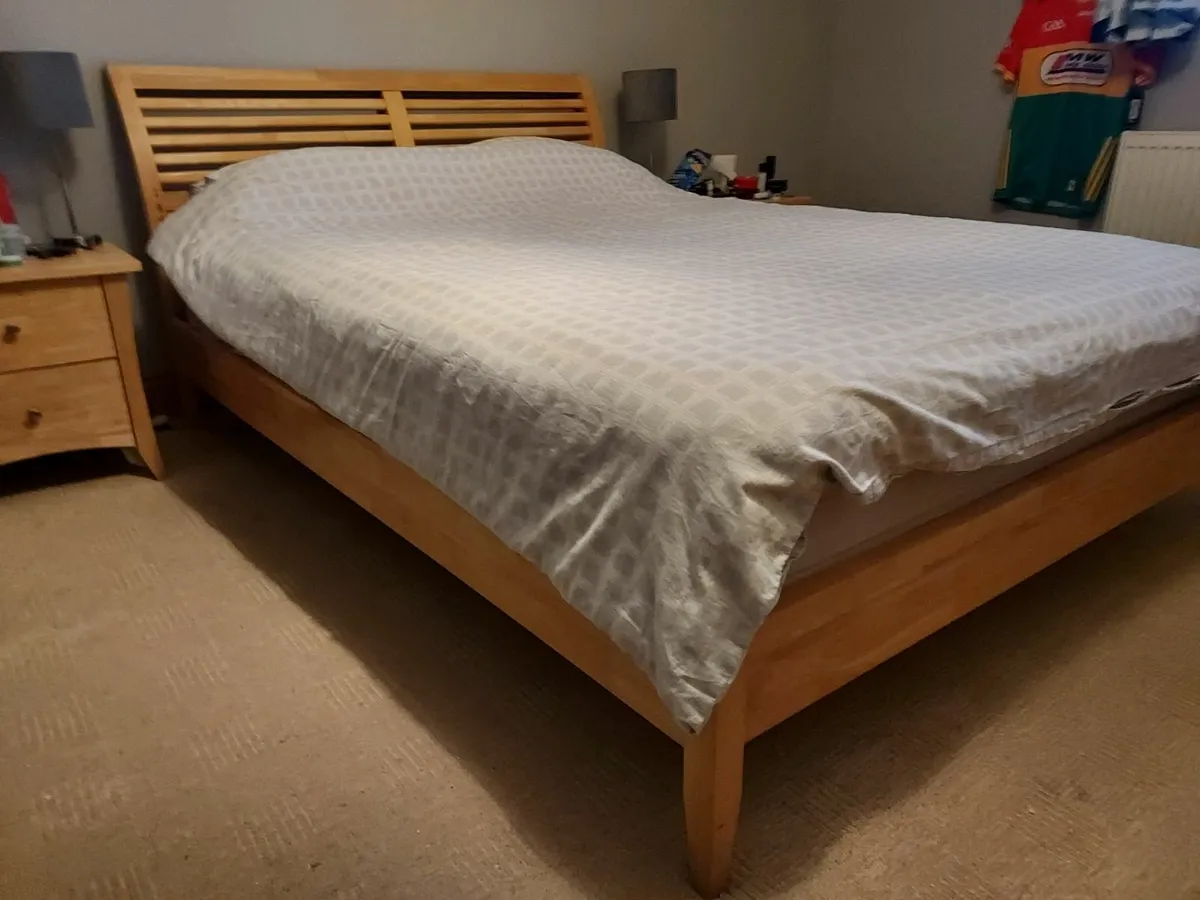 4ft 6 Darwin bed and Athens mattress - Image 2
