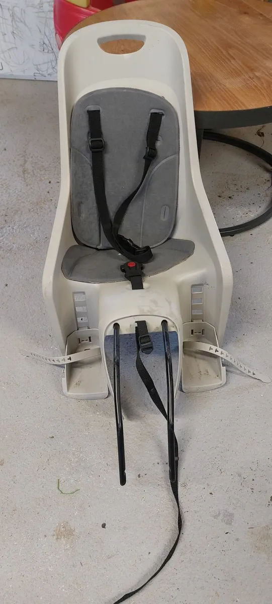 Bike baby carrier frame - Image 1