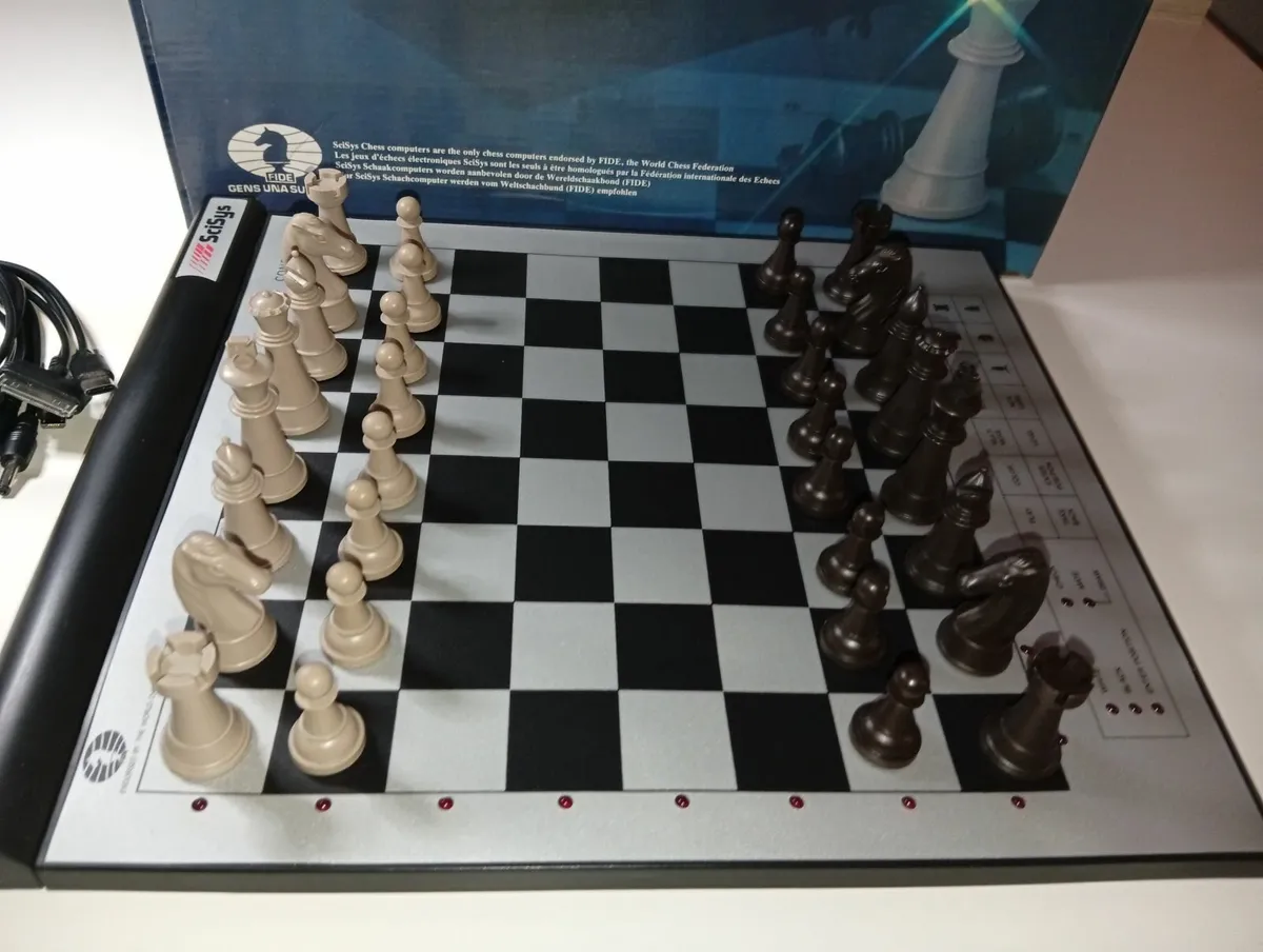 Scisys Concord Ii 1984 Vintage Electronic Chess - Image 2