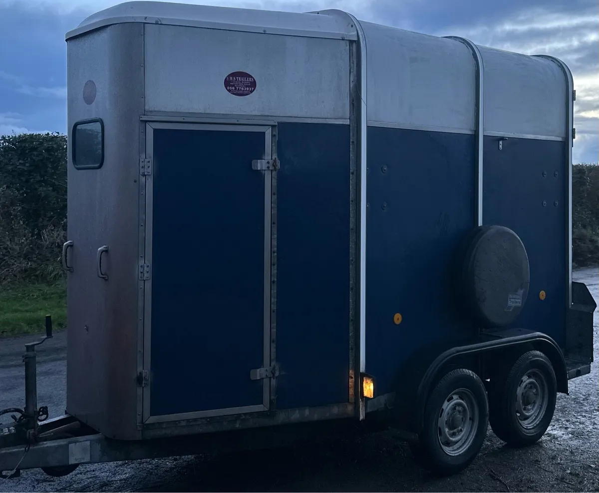 505 Ifor Williams Horse Box - Image 2