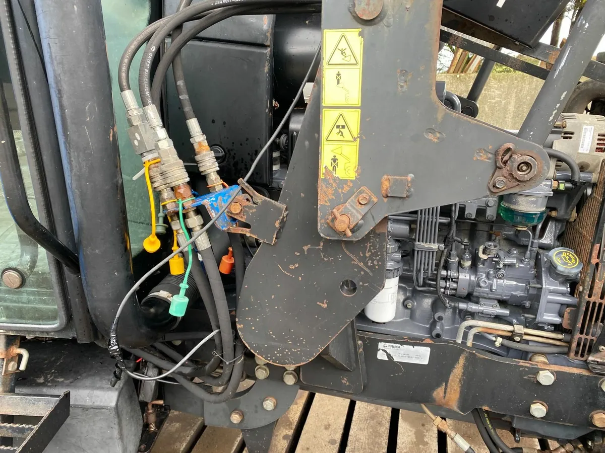 Loader suit TS115 - Image 2