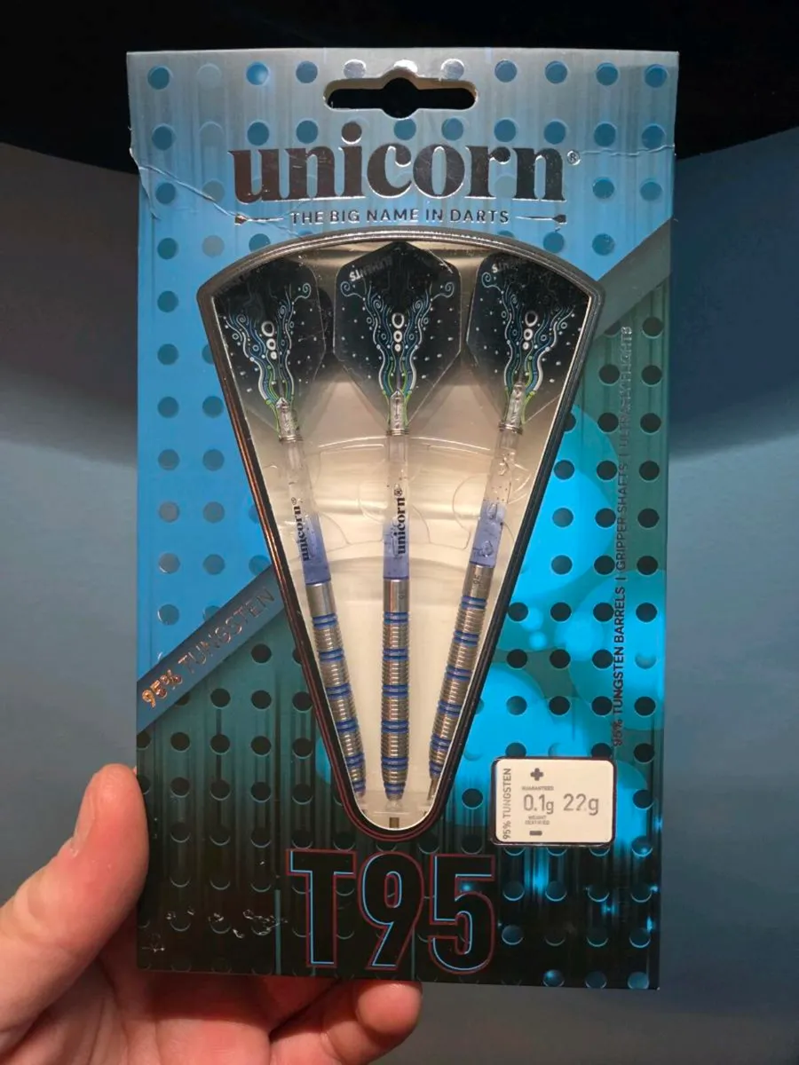 Unicorn t95 darts - Image 3
