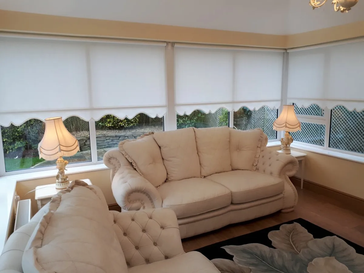 Leather suite of furniture - Image 2