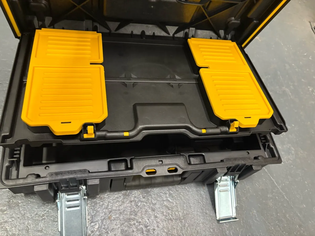 Dewalt tough system storage cases - Image 3