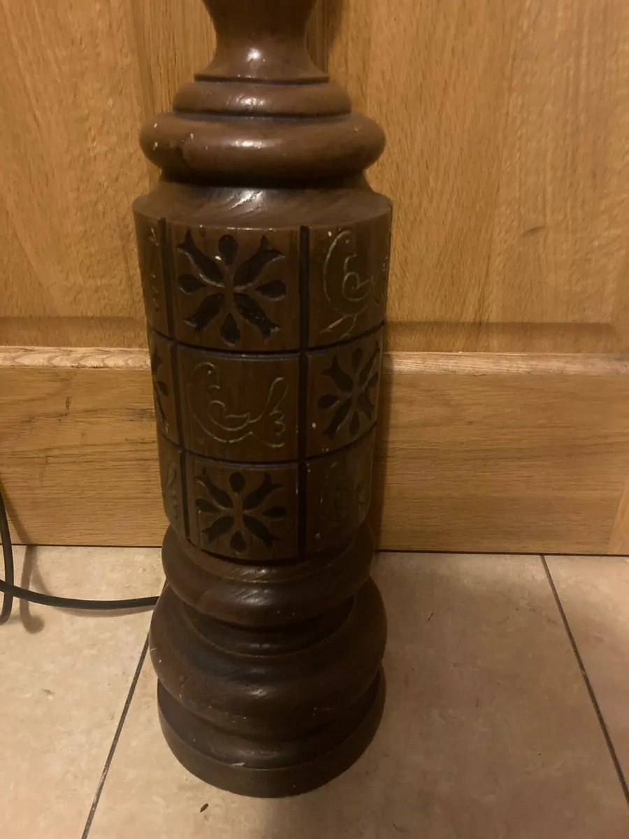 1970s wooden craved light - Image 1