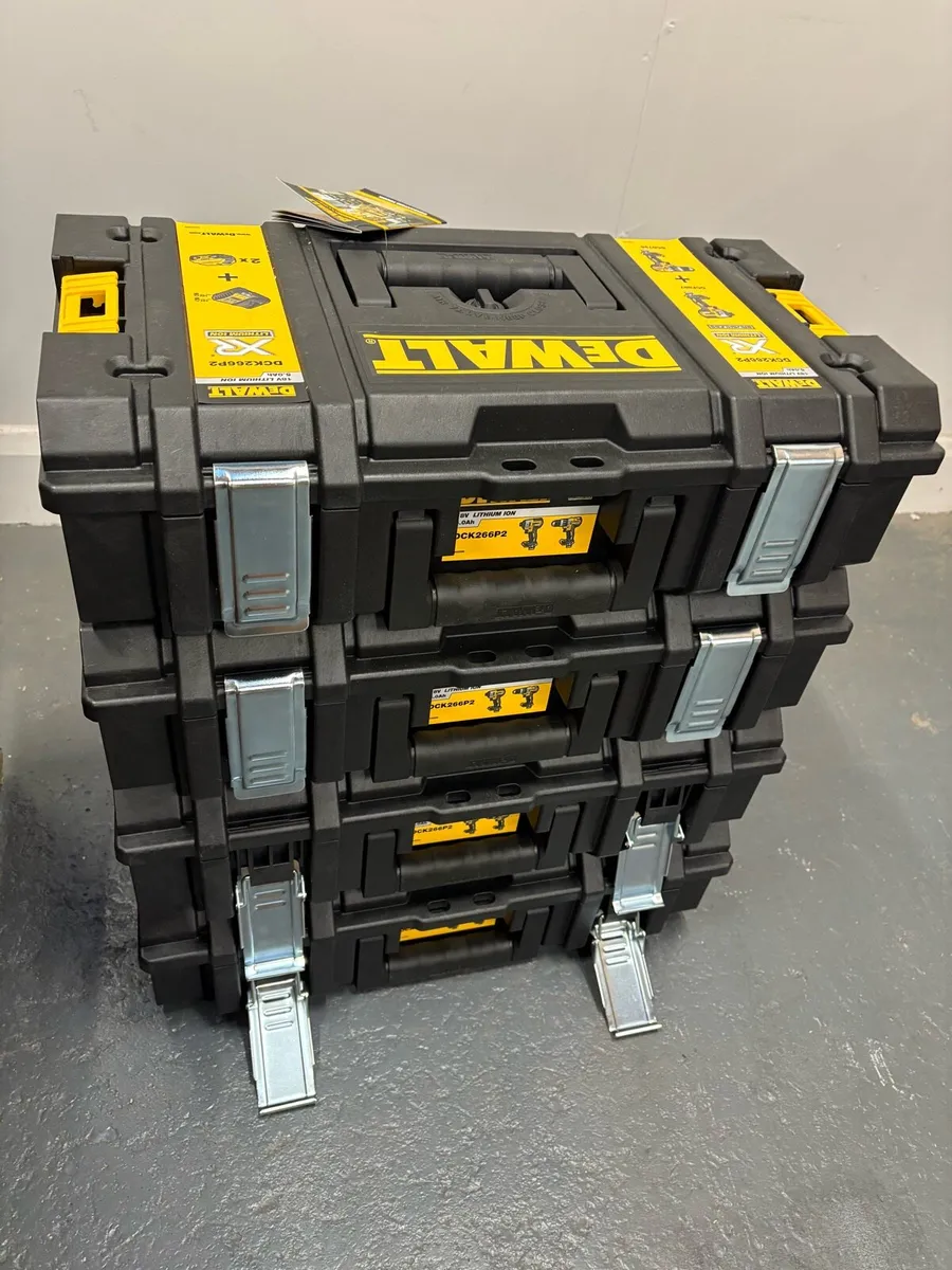 Dewalt tough system storage cases x4 - Image 1