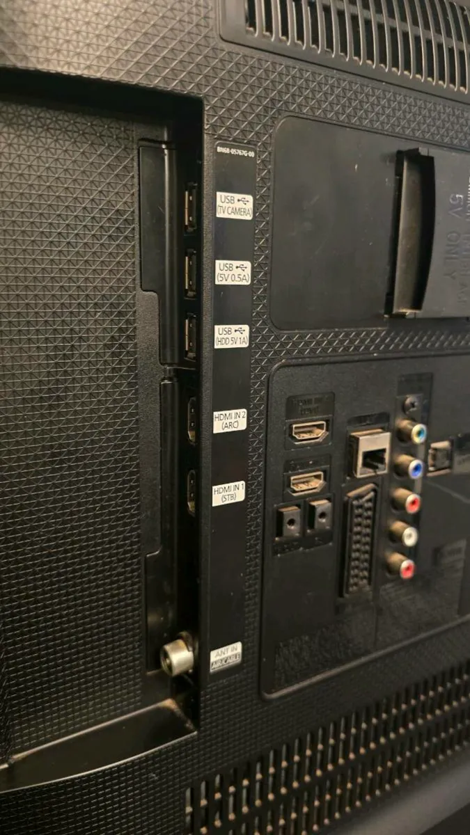 Samsung smart tv 40 inches with remote working per - Image 4