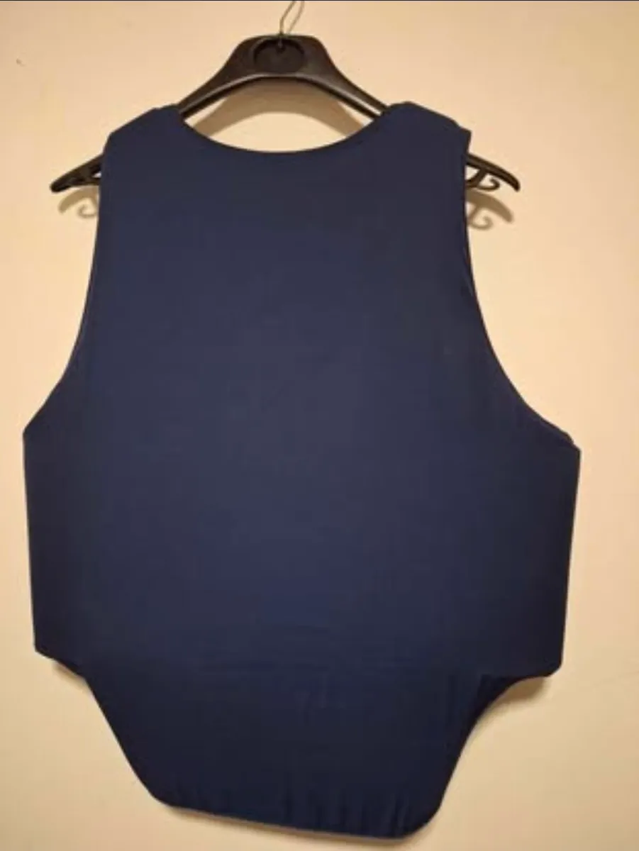 Shires racesafe body protector - Image 3