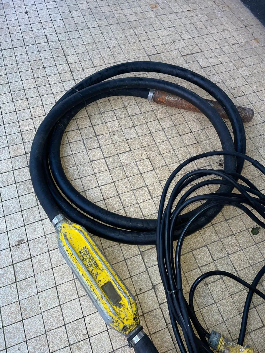 WACKER NEUSON 110V CONCRETE POKER - Image 2