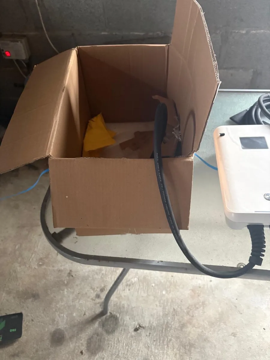 Ev charger - Image 2