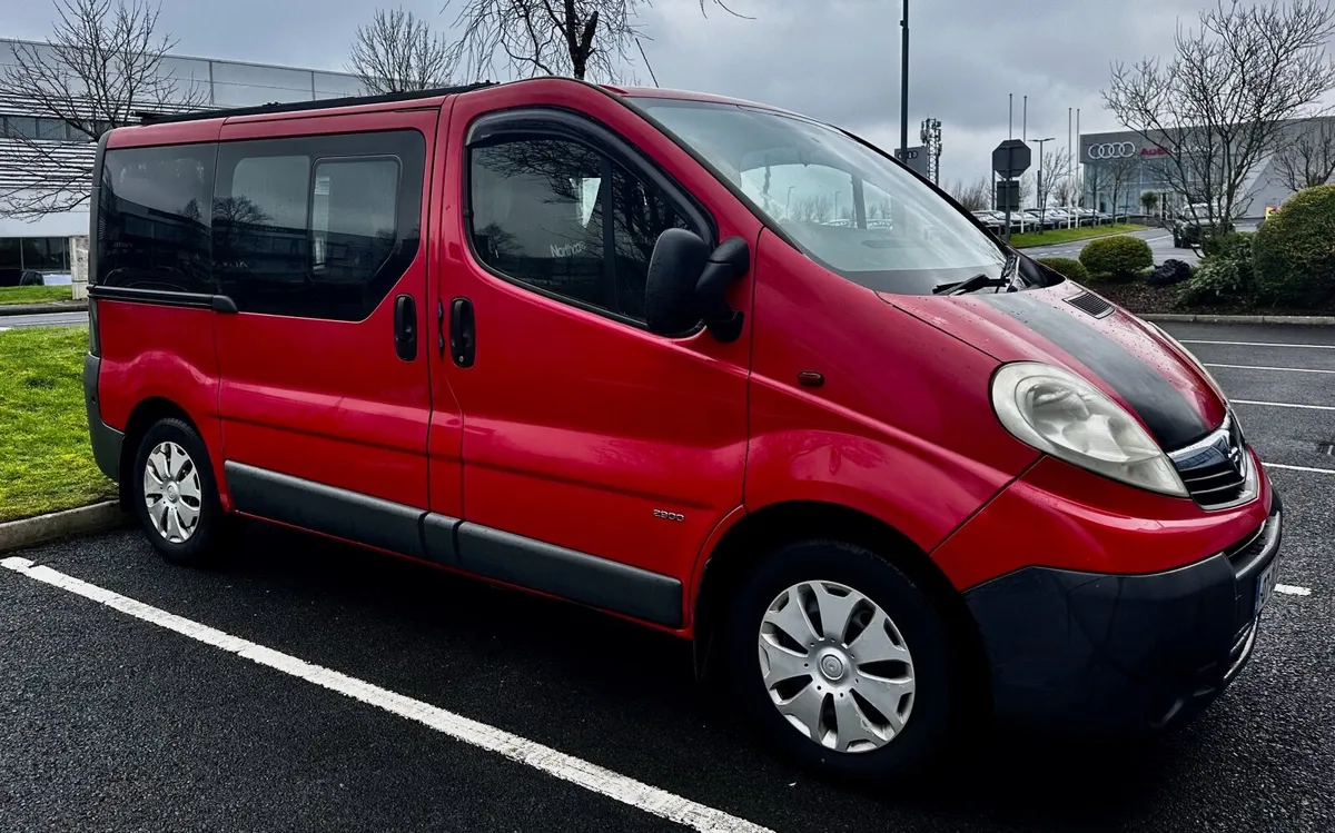 Opel Vivaro Campervan - Image 4