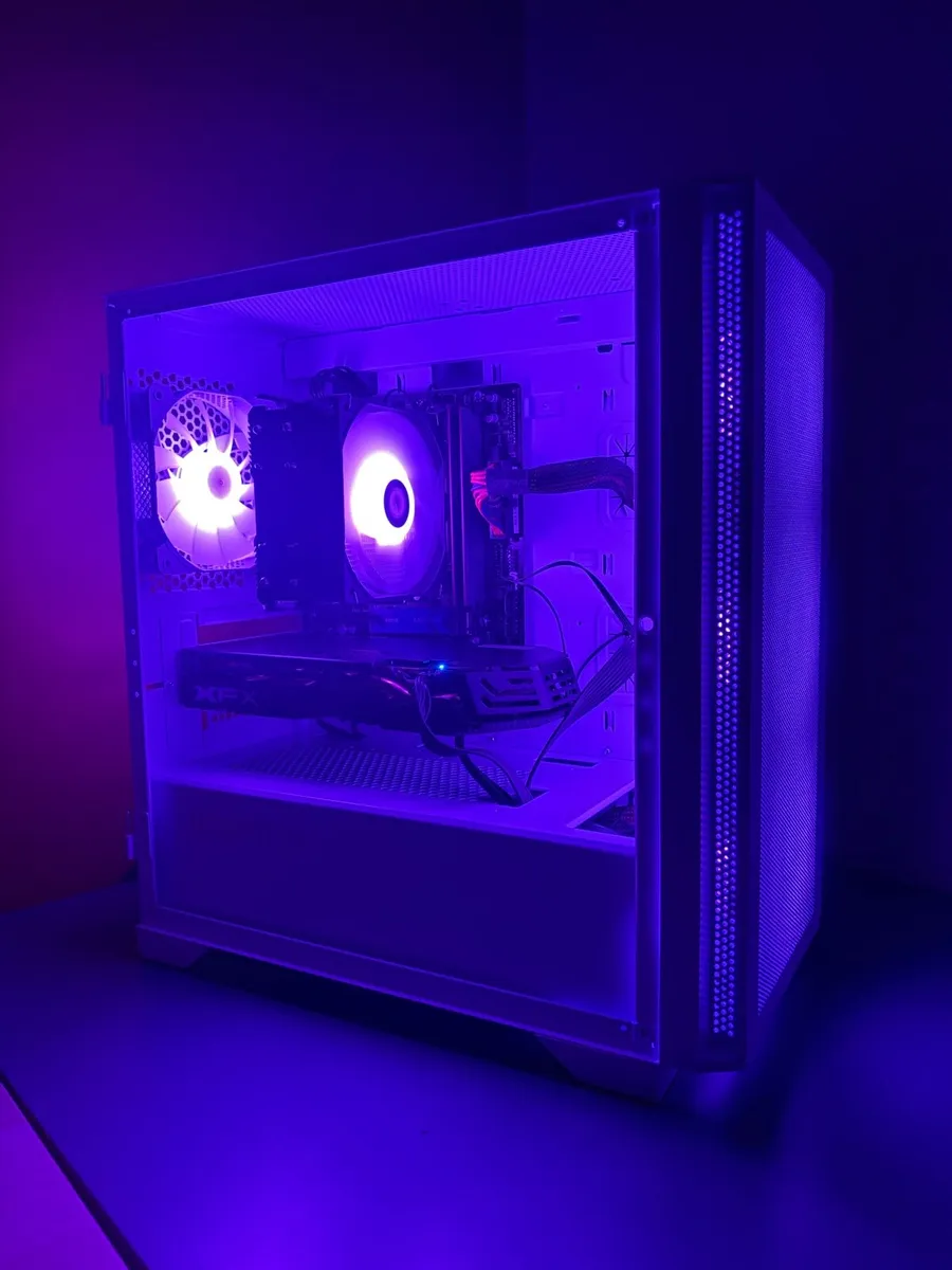 CUSTOM PC BUILDS - Image 1