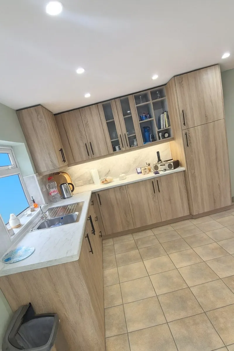 Kitchens, kitchen islands made to measurements - Image 1