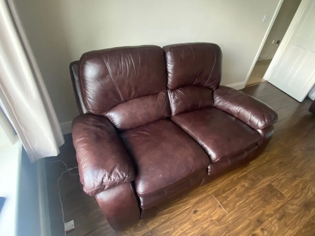 2 x 2 seater Leather Couches - Lazy Boy Recliners - Image 4
