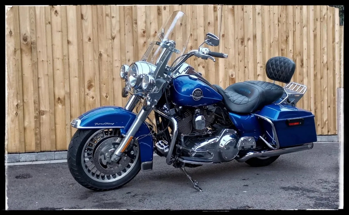 HARLEY DAVIDSON ROAD KING 2010 - Image 2