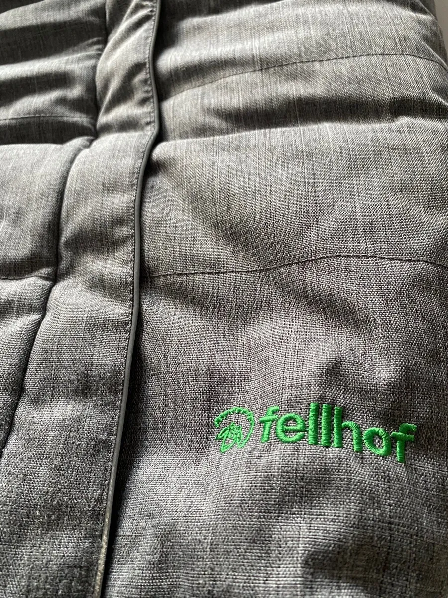 Fellhof Cortina Lambskin Footmuff - Image 4