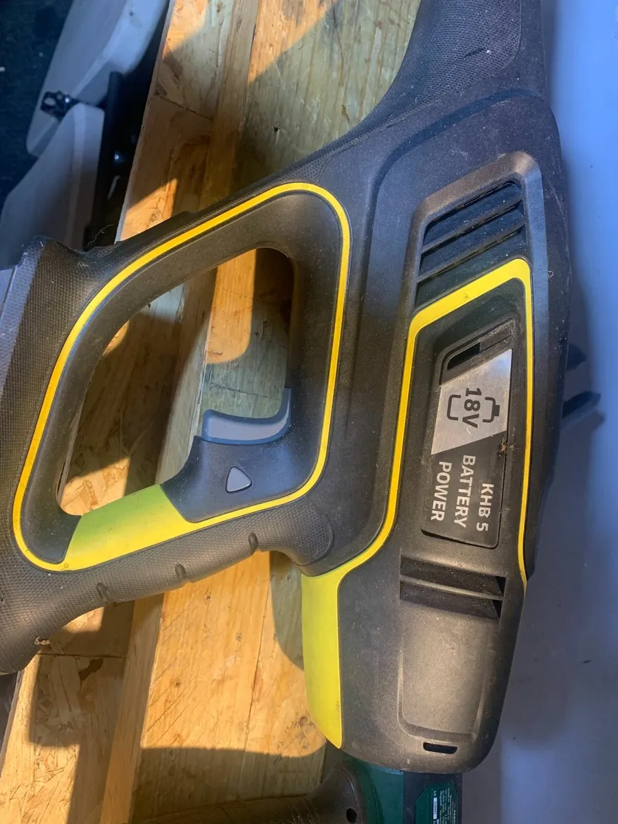 Kärcher KHB5 battery-operated handheld cleaner - Image 3