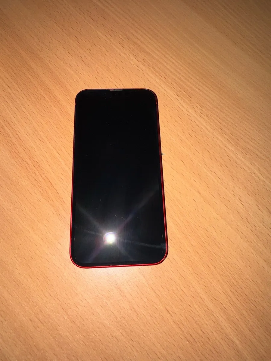 iPhone 13 - Image 3