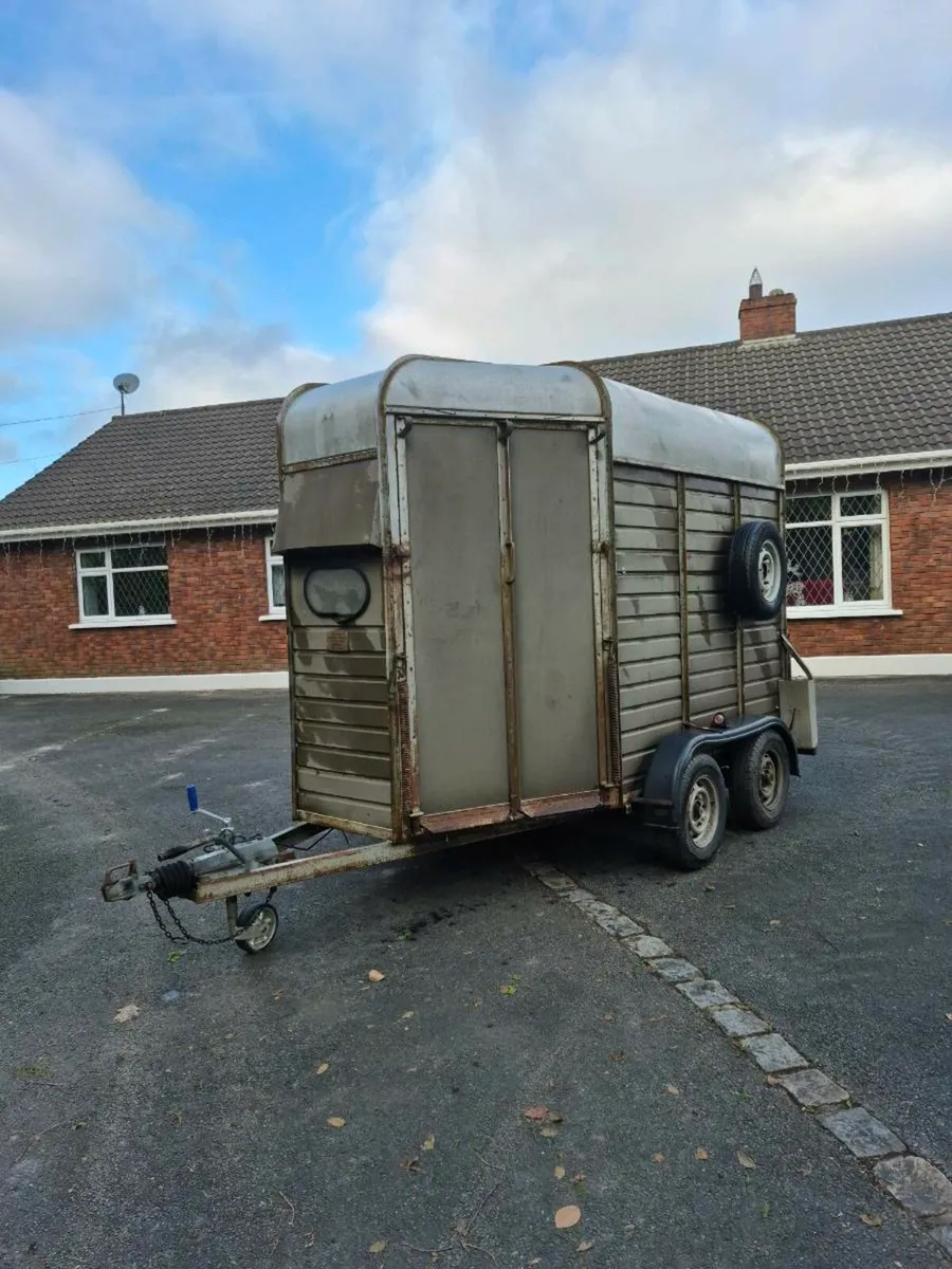 Newbridge horsebox - Image 4