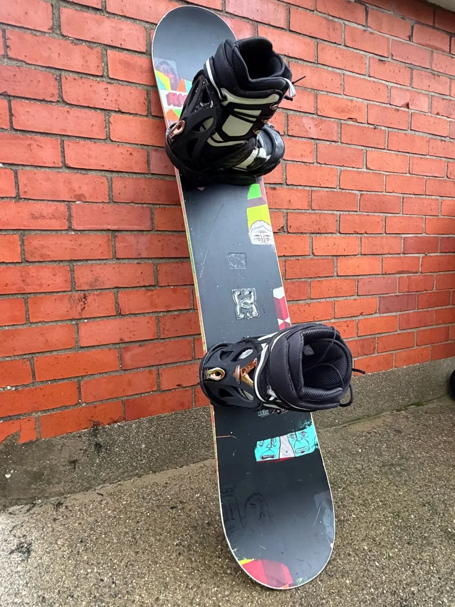 Ride Snowboard 156 (wide) with Bindings - Image 1