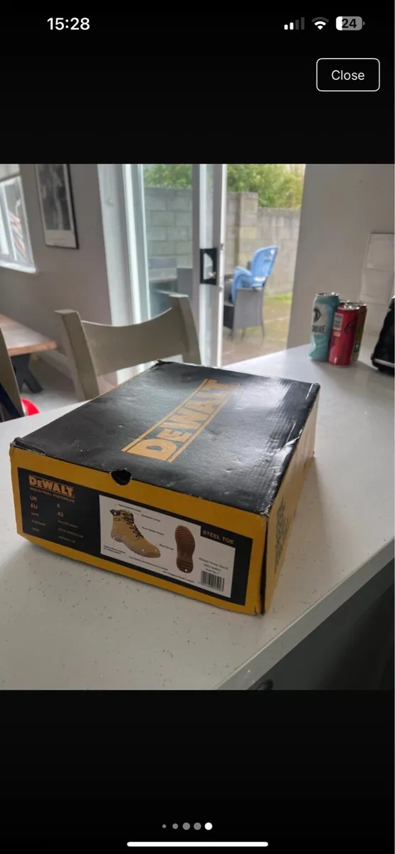 Men’s Dewalt work boots - Image 1