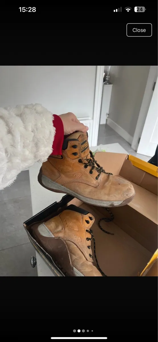 Men’s Dewalt work boots - Image 2