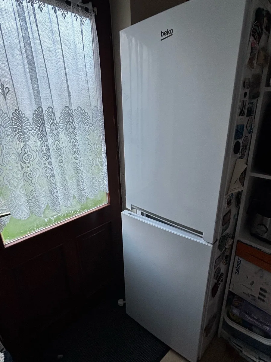 Beko Fridge + Freezer - Image 4