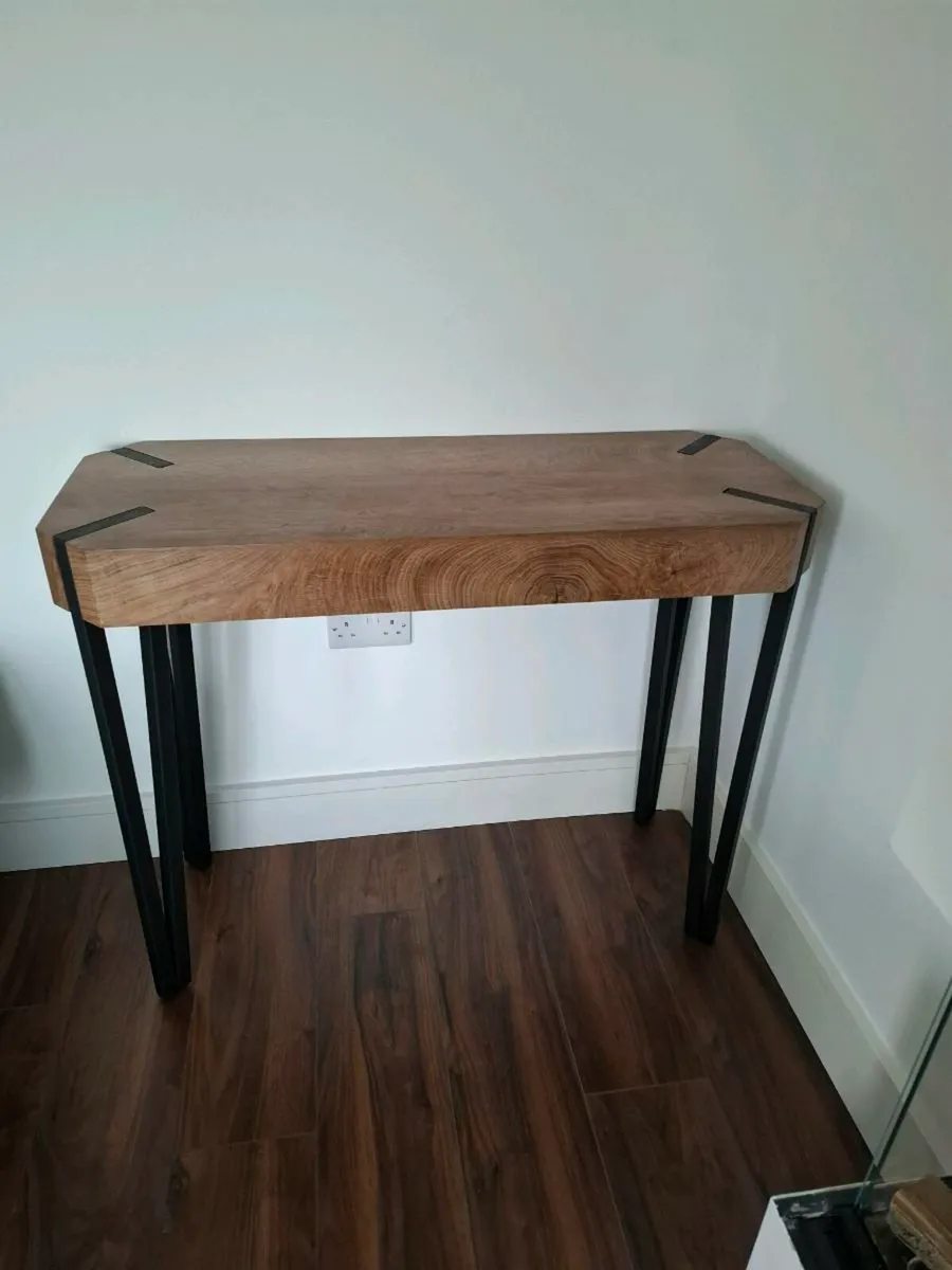 Hall table