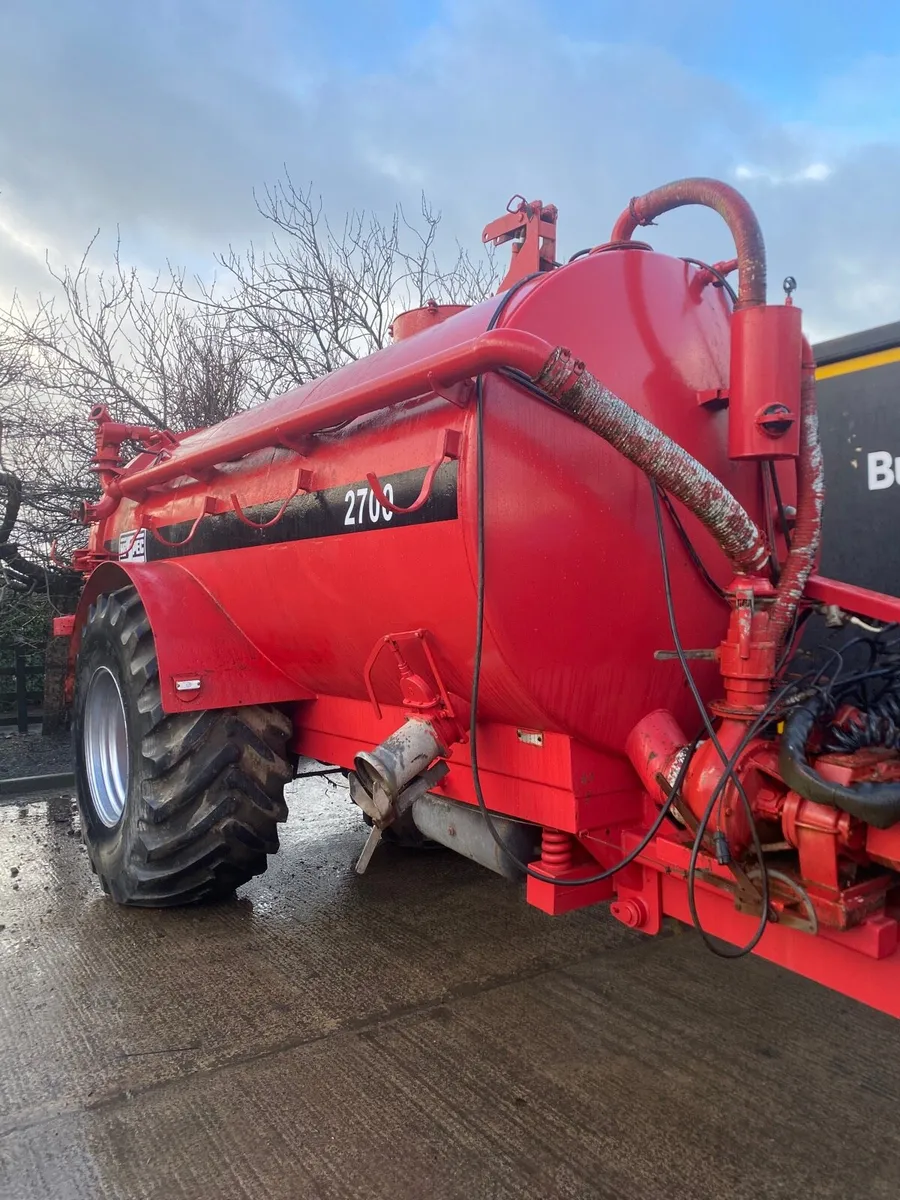 HiSpec 2700 tanker - Image 2