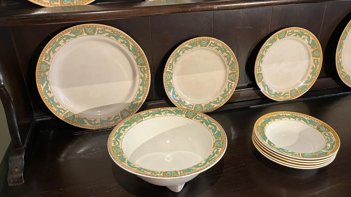 China (Arklow) plates and desert set - Image 3
