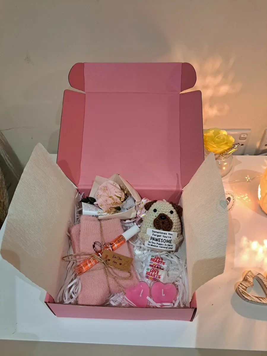 Pick Me Up Pawsome Box - Image 1