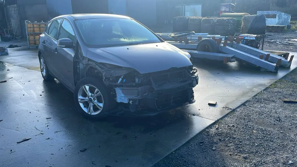 2012 Ford Focus -parts - Image 1